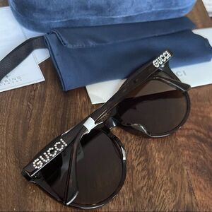New Gucci ❤️56 mm cat eye sunglasses